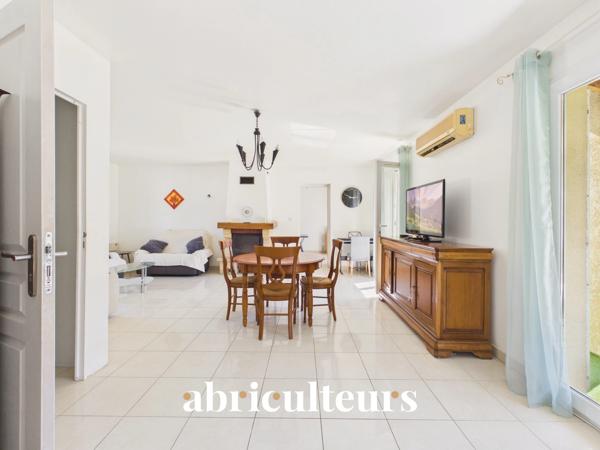 Maison 128 m² 7 pièces Saint-Chamas (13250)