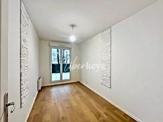 APPARTEMENT 3 PIECES AVEC TERRASSE 32m2