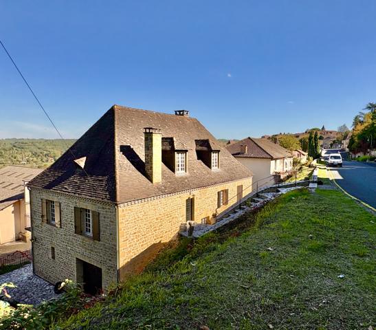 Maison 180m² Belvès – Polyvalent Commerce/Habitat – Vue Périgord Noir