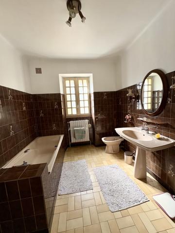 Maison 180m² Belvès – Polyvalent Commerce/Habitat – Vue Périgord Noir