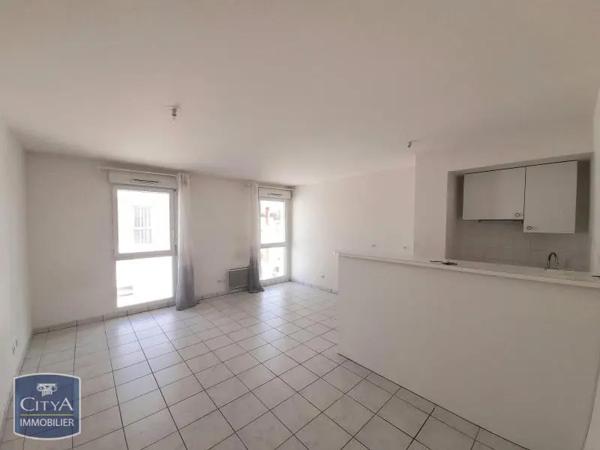 Appartement à louer 1 pièce 30.57m² Joué-lès-Tours (37300)