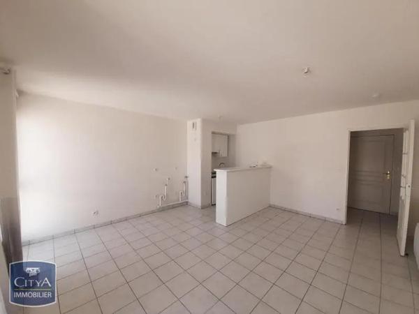 Appartement à louer 1 pièce 30.57m² Joué-lès-Tours (37300)