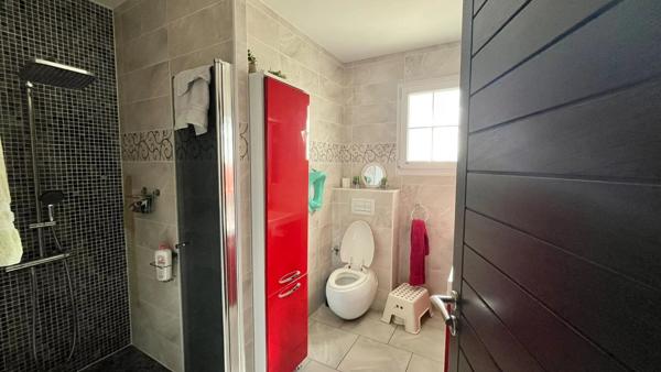 Vente                                                      Maison
                        
                     4 pièces                      105 m2                     à Gien