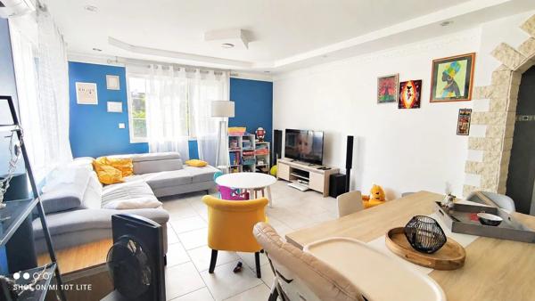 Vente                                                      Maison
                        
                     4 pièces                      105 m2                     à Gien