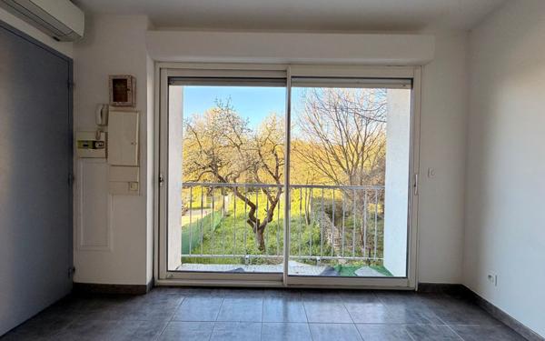 Appartement à vendre    3 pièces • 47 m2 Saint-Mamert-du-Gard