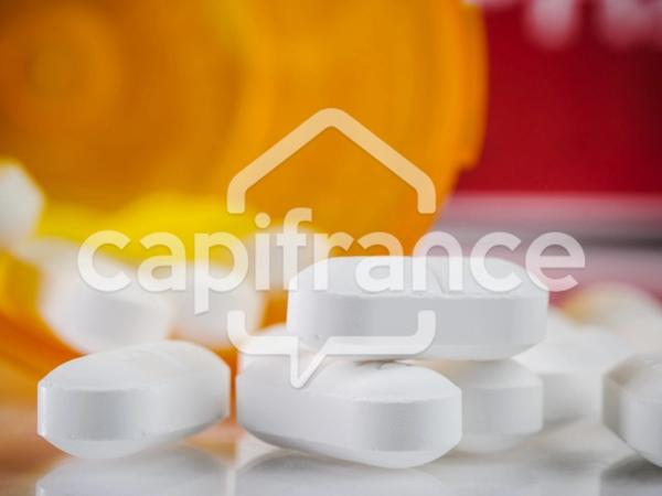 Local/bureau à vendre SAINT HERBLAIN (44) cabinet médical avec 3 pièces + cuisine 75m2