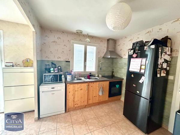 Maison à louer 3 pièces 78.1m² Réalmont (81120)