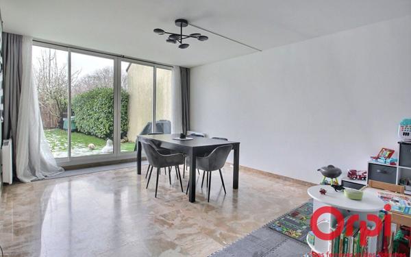 Maison à vendre    5 pièces • 101 m2 Voisins-le-Bretonneux