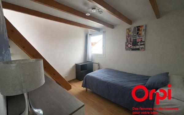 Maison à vendre    5 pièces • 101 m2 Voisins-le-Bretonneux