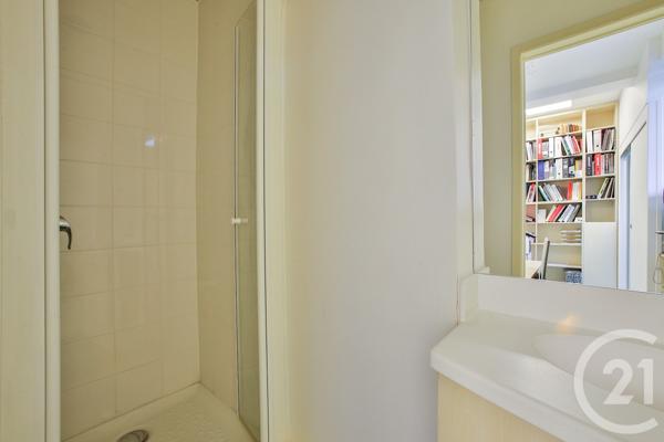 Appartement F2 à vendre  2 pièces - 31,72 m 2   PARIS  - 75009