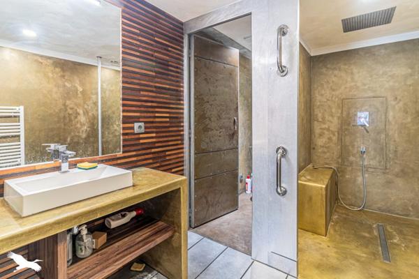 Maison à vendre |                                       Villenave-d'Ornon |                                        6 pièces  |  240 m²