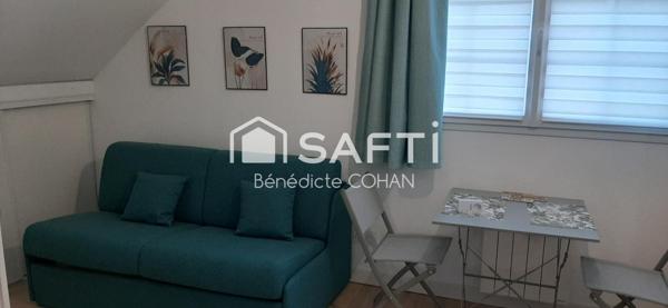 Pavillon divisé en quatre logements