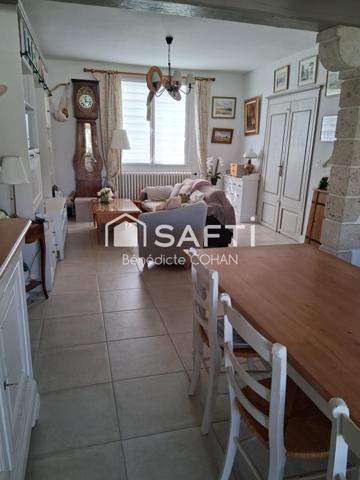 Pavillon divisé en quatre logements