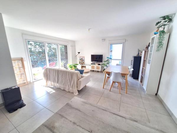 appartement 4 pièce(s)