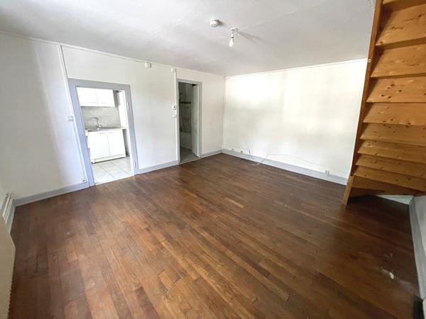 À LOUER -Charmant F2 Duplex de 42 m² - Centre-ville de Laneuveville-devant-Nancy