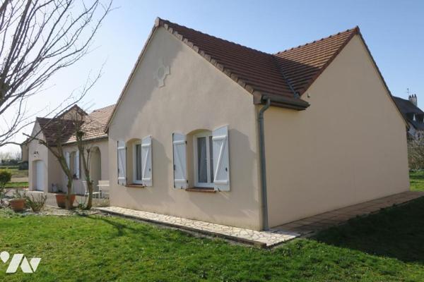 VIAGER OCCUPE. Maison T5  - Garage - Dépendance - Terrasse - Jardin. 1215 m² cadastré.