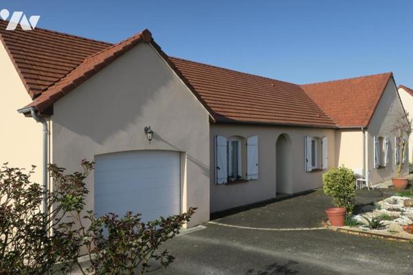 VIAGER OCCUPE. Maison T5  - Garage - Dépendance - Terrasse - Jardin. 1215 m² cadastré.