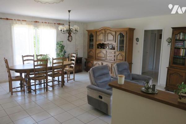 VIAGER OCCUPE. Maison T5  - Garage - Dépendance - Terrasse - Jardin. 1215 m² cadastré.