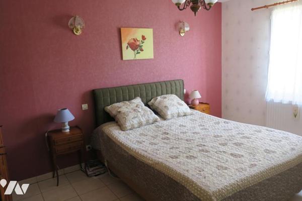 VIAGER OCCUPE. Maison T5  - Garage - Dépendance - Terrasse - Jardin. 1215 m² cadastré.