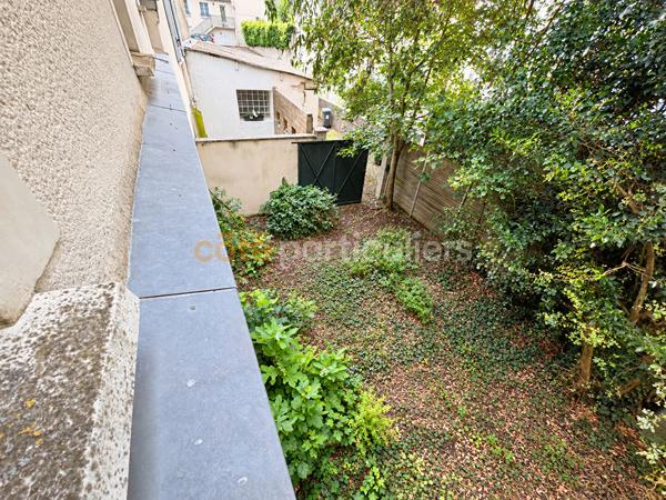 Vente
                Maison93 m² - 3 Pièces -
                    AMBOISE (37400)