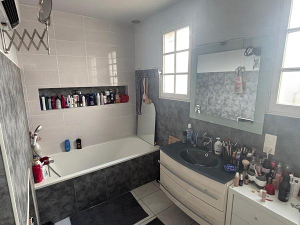 Venez découvrir cette maison idéale pour votre nouveau projet de vie.