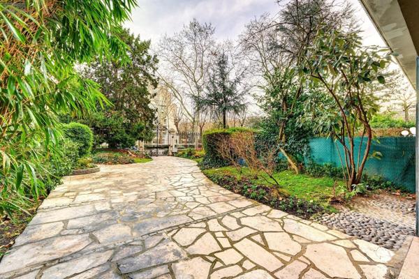 Appartement à vendre à Neuilly-sur-Seine dans les Hauts-de-Seine (92200), ref : 4 P TERRASSE BD BINEAU NEUILLY