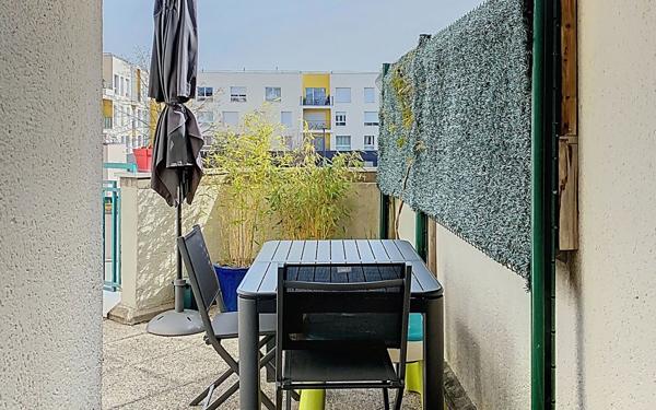 Appartement à vendre    3 pièces • 68,59 m2 Guyancourt