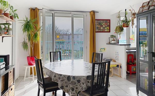 Appartement à vendre    3 pièces • 68,59 m2 Guyancourt