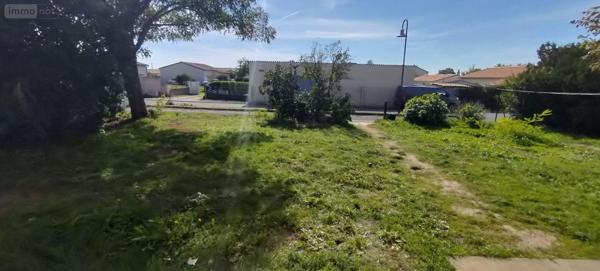 Maison à restaurer à vendre à Chenay dans les Deux-Sèvres (79120), ref : 3419