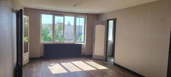 Maison à restaurer à vendre à Chenay dans les Deux-Sèvres (79120), ref : 3419