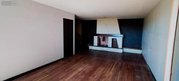 Maison à restaurer à vendre à Chenay dans les Deux-Sèvres (79120), ref : 3419