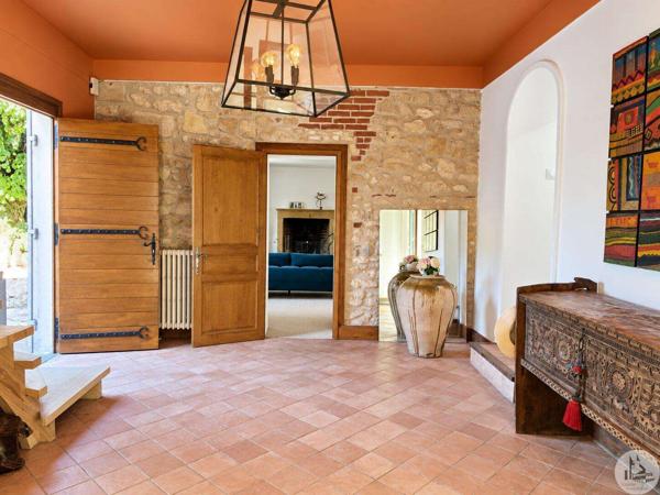 Au bord de la Dordogne, propriété de caractère