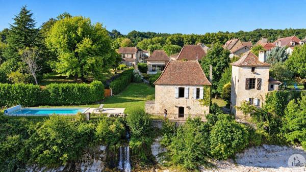 Au bord de la Dordogne, propriété de caractère