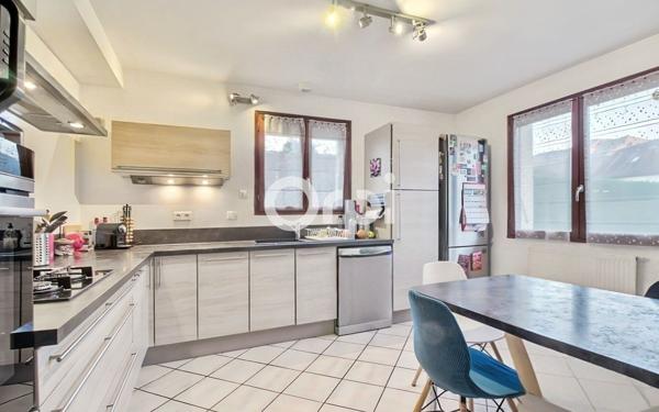 Maison à vendre    6 pièces •  Pau