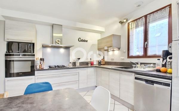 Maison à vendre    6 pièces •  Pau