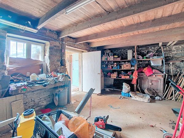 MAISON A VENDRE LANGUEUX LES GREVES - Ensemble immobilier à rénover avec extérieur proche des arrêts de bus aux grèves de Langueux