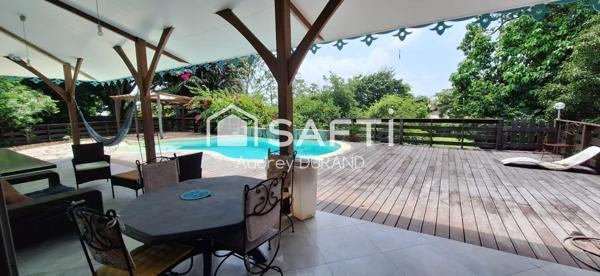 VILLA T5 AVEC PISCINE ET TERRAIN