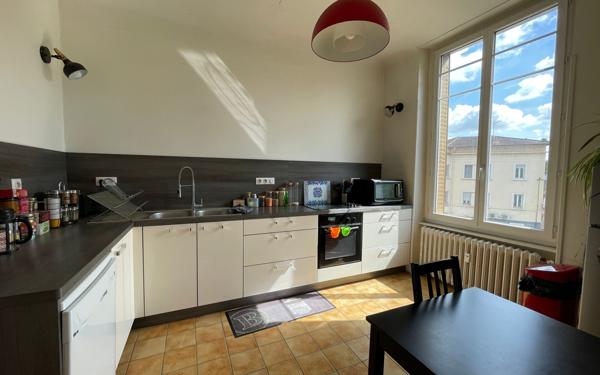 Appartement à vendre    3 pièces • 114,01 m2 Vienne