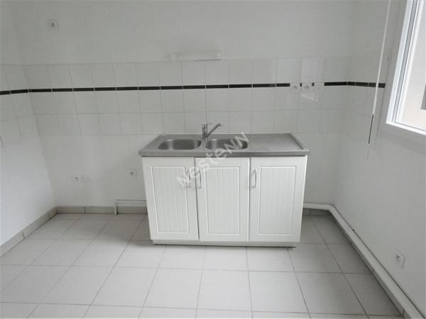BLAGNAC 31700 PROCHE TRAMWAY Agréable T4 Récent de 82.14m² terrasse de 18.27m², Suite parentale , parking sous sol