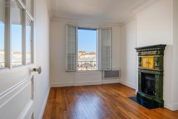 Appartement à vendre à Paris 18e arrondissement à Paris (75018), ref : 75022-913