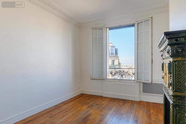 Appartement à vendre à Paris 18e arrondissement à Paris (75018), ref : 75022-913