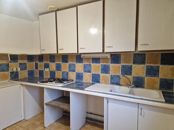 Belle maison rénovée en bordure de Sioule. Grange