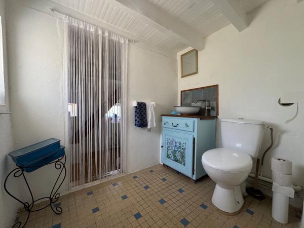 Charmante maison de campagne avec terrain arborée et fruitier de 3 500 m² – proche du Lude