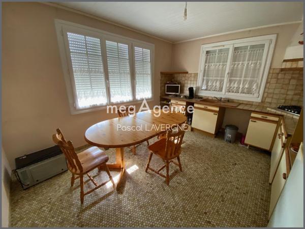 Maison à CHALLANS, 85300 - 9 pièces 240m²