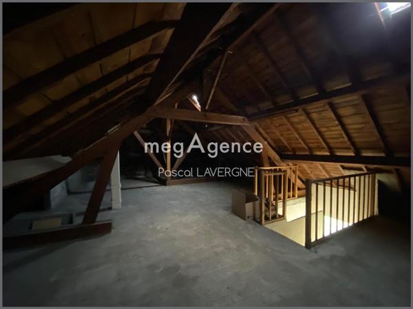 Maison à CHALLANS, 85300 - 9 pièces 240m²