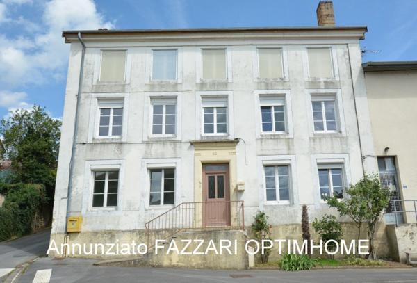 🏛 À VENDRE EN EXCLUSIVITÉ, proche Belgique et Luxembourg, un Immeuble de trois appartements situés à STENAY (55), 255 M² habitables, Idéal investisseur ou résidence principale avec revenus locatifs !