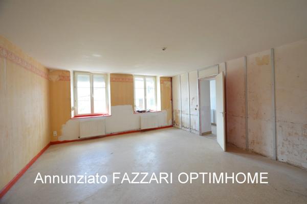 🏛 À VENDRE EN EXCLUSIVITÉ, proche Belgique et Luxembourg, un Immeuble de trois appartements situés à STENAY (55), 255 M² habitables, Idéal investisseur ou résidence principale avec revenus locatifs !