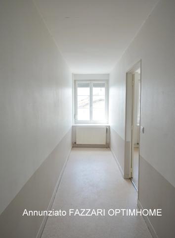 🏛 À VENDRE EN EXCLUSIVITÉ, proche Belgique et Luxembourg, un Immeuble de trois appartements situés à STENAY (55), 255 M² habitables, Idéal investisseur ou résidence principale avec revenus locatifs !