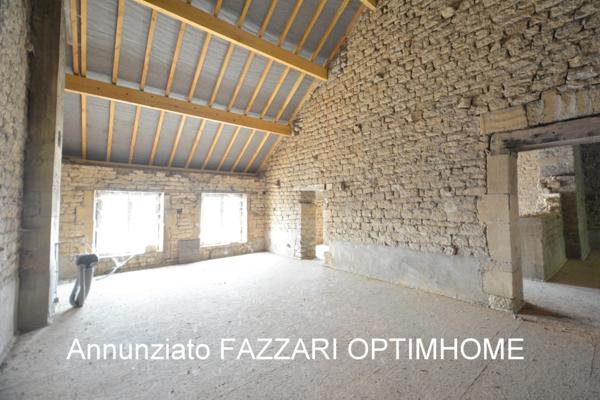 🏛 À VENDRE EN EXCLUSIVITÉ, proche Belgique et Luxembourg, un Immeuble de trois appartements situés à STENAY (55), 255 M² habitables, Idéal investisseur ou résidence principale avec revenus locatifs !