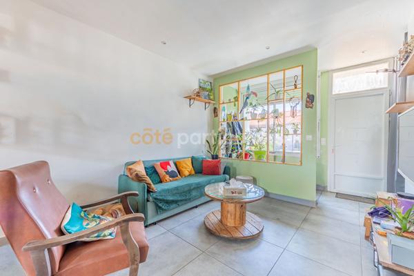 Vente
                Maison122 m² - 6 Pièces -
                    LA ROCHE SUR YON (85000)